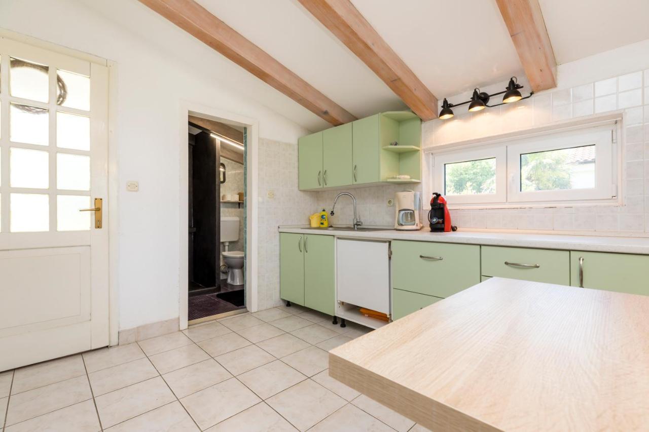 Alaburic Rooms & Apartment Mali Lošinj Dış mekan fotoğraf